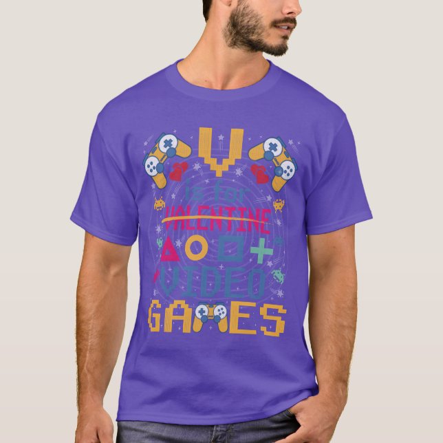 Camiseta V is for video games Funny Gamer girl friends (Anverso)