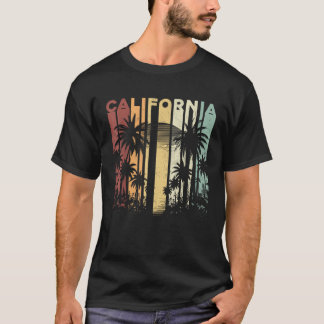 Camiseta Vacaciones de verano de Retro Cali Surfing Palm Tr