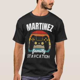 Camiseta Vacaciones de videojuego de estadía de la familia 