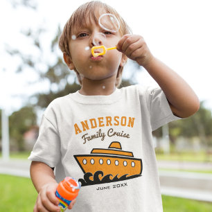 Camiseta Vacaciones en crucero de familia con nombre person