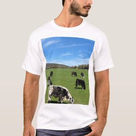 Camiseta Vacas pastoreando en campo verde
