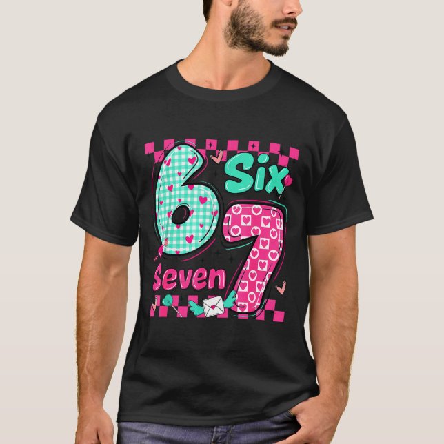 Camiseta Valentine's Day 6 7 Six Seven Preppy Hearts Couple (Anverso)
