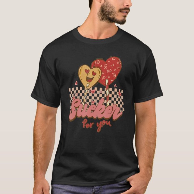 Camiseta Valentine's Day Im a Sucker For You Heart Lollipop (Anverso)
