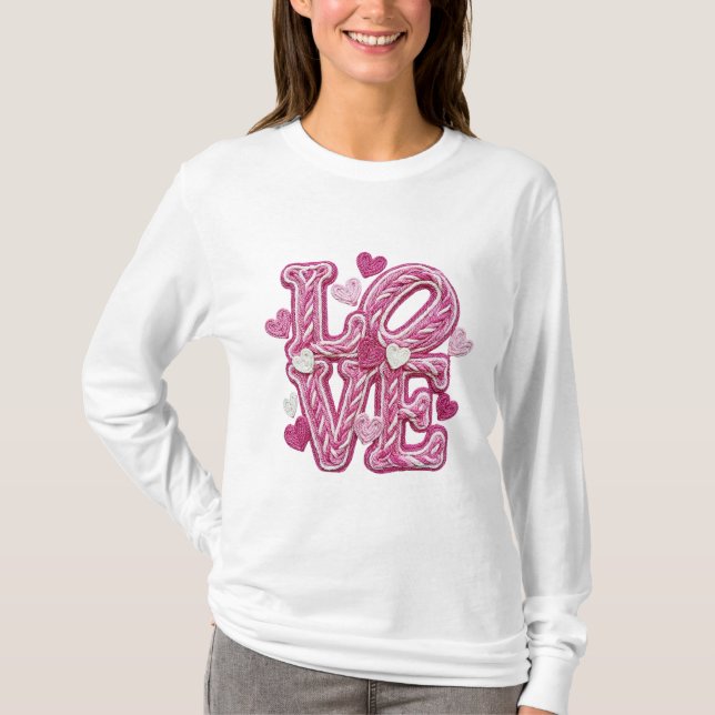 Camiseta Valentine's Faux Latch Hook - Love (Anverso)
