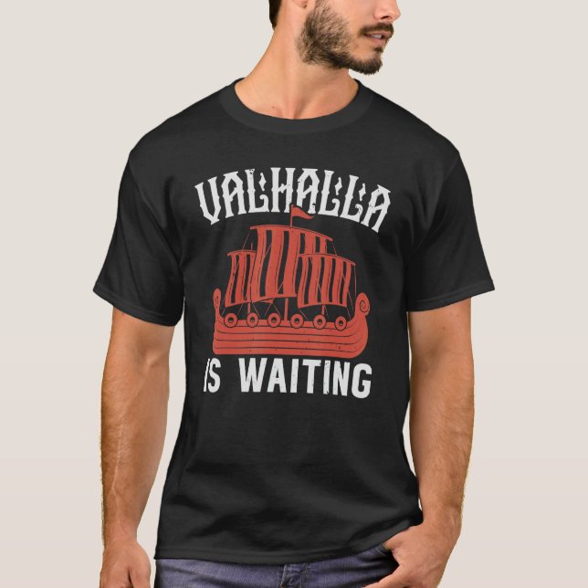 Camiseta Valhalla está esperando a Norse Vikin escandinavo  (Anverso)