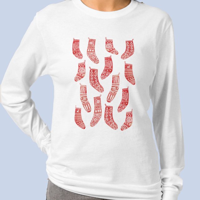 Camiseta Valores de Navidades nórdicos (Scandinavian Nordic red and white stockings sock pattern t-shirt)