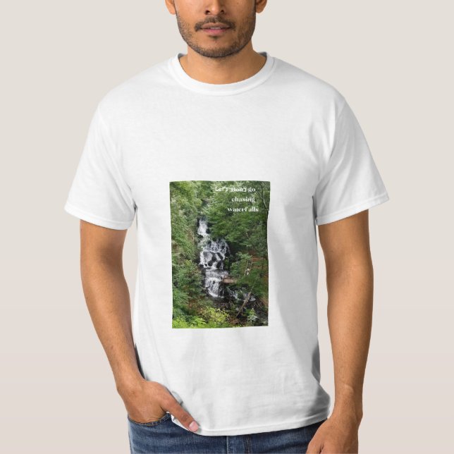 Camiseta Vamos a buscar cascadas (Anverso)
