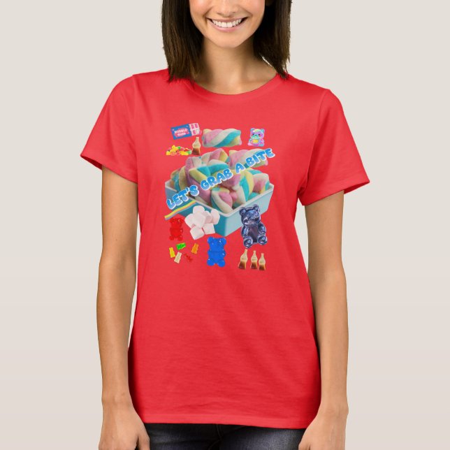 Camiseta Vamos a Comer un Bocado – Collage de Caramelos y M (Anverso)