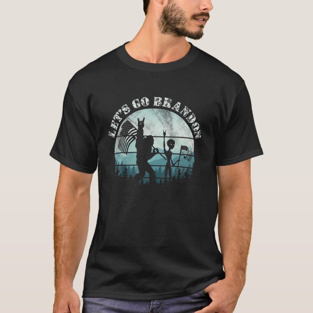 Camiseta Vamos Branson Brandon Bigfoot Alien Camping US (Anverso)