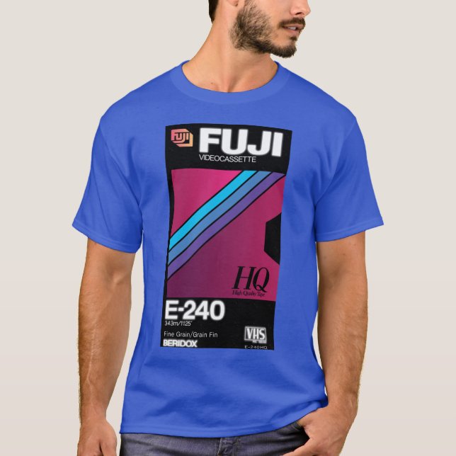 Camiseta Vaporwave VHS Fuji E240HQ boy family (Anverso)