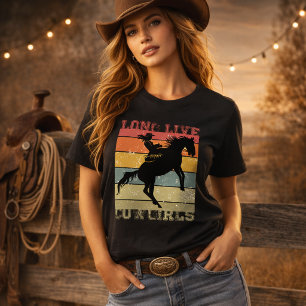 Camiseta Vaquera gráfica del oeste audaz montando caballo r
