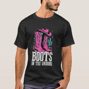 Camiseta Vaqueras con Botas en el Suelo Caballo Occidental