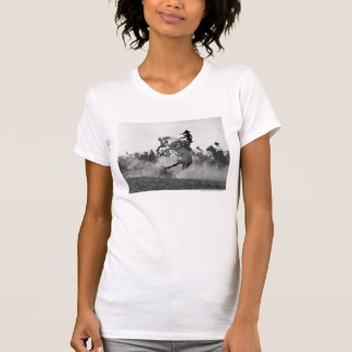 Camiseta Vaquero en un caballo salvaje bucking
