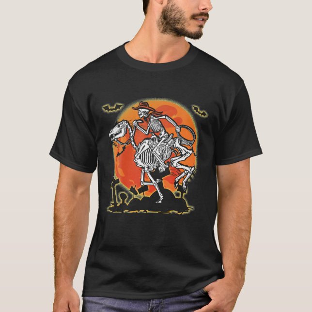 Camiseta Vaquero esqueleto montando disfraz de Halloween (Anverso)