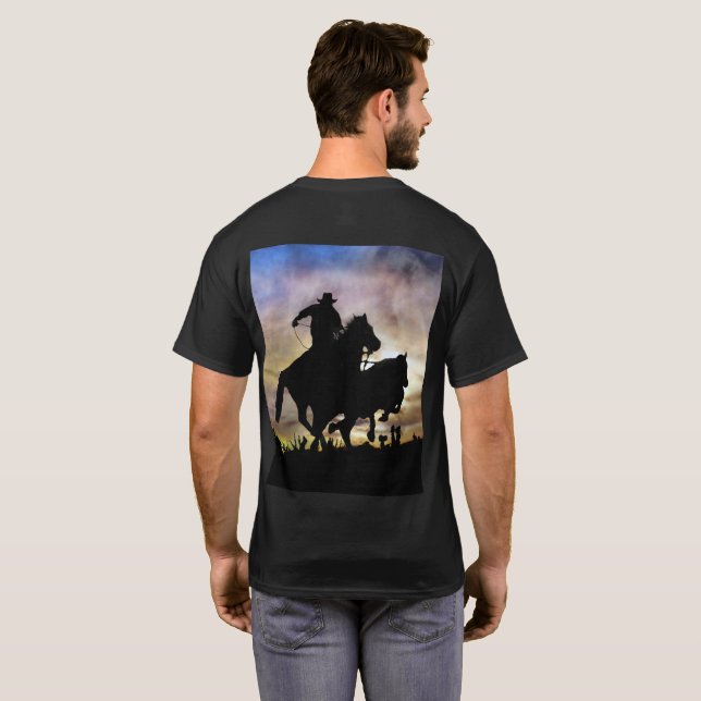 Camiseta Vaquero montando un país húmedo al oeste (Reverso completo)