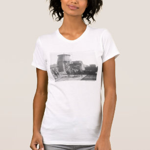 Camiseta Vaqueros en los caballos que presentan delante de