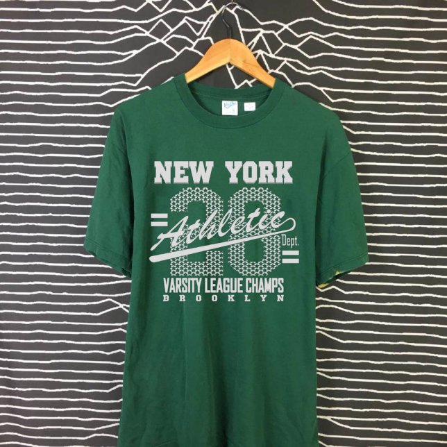 Camiseta Varsity letters New York urban athletic style (Subido por el creador)