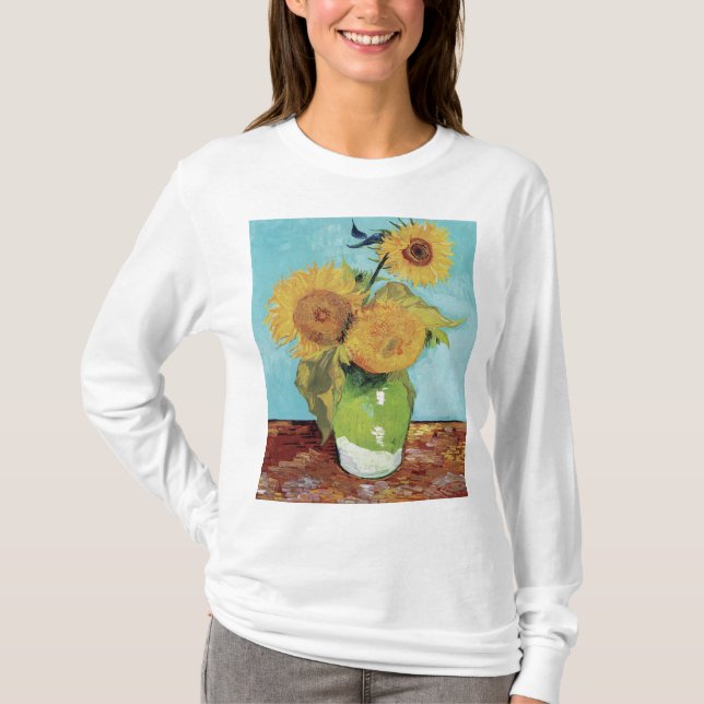 Camiseta Vase with Three Sunglowers 1888 by Vincent van Gog (Anverso)