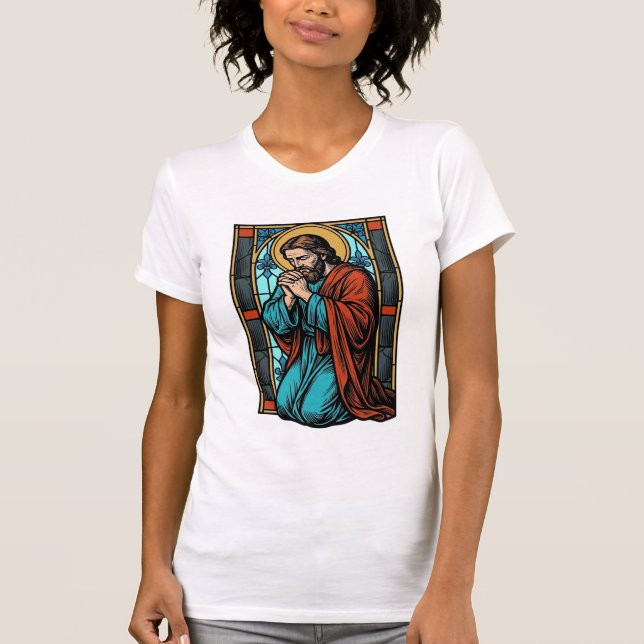 Camiseta Vectorial de Figura Religiosa Rezando Vin (Anverso)