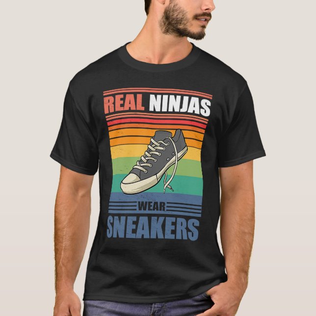 Camiseta Verdadero Ninjas Usa Sneakers Vintage Shoe Casual  (Anverso)