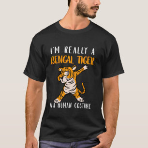 Camiseta Vestido humano que abusa del animal salvaje del ti