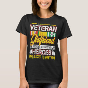Camiseta Veterana novia de Viet Nam que la mayoría de la ge