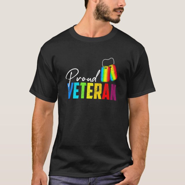 Camiseta Veterano orgulloso transmilitar LGBTQ Rainbow Gay  (Anverso)