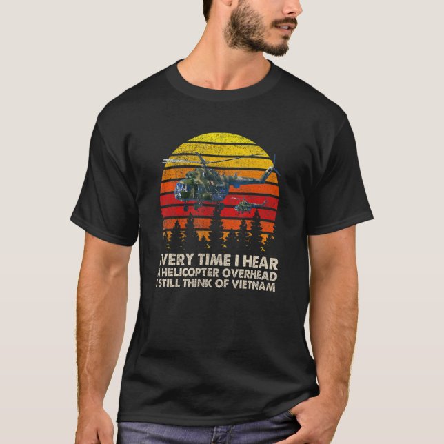 Camiseta Veteranos de guerra de Vietnam que aún pienso en e (Anverso)