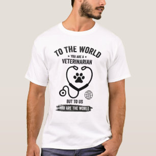 Camiseta Veterinaria: Nuestro mundo, sus manos curadoras