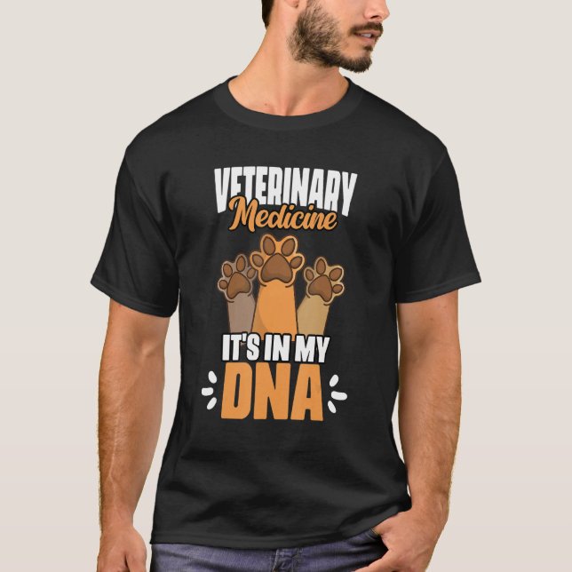Camiseta Veterinary Medicine  It's In My DNA Vet Med Worker (Anverso)
