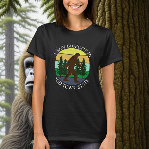 Camiseta Vi un gran pie en (añadir pueblo y estado) persona