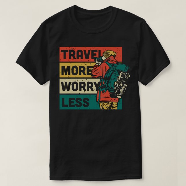 Camiseta Viaja más preocupación menos aventura retro hacia  (Diseño del anverso)