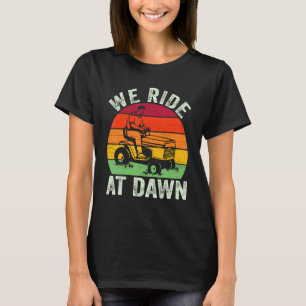 Camiseta Viajamos En Dawn Lawn Mower Farmer Dad Tractor Yar