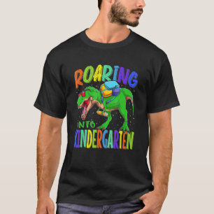 Camiseta Viajando por los jardines de infancia, los dinosau