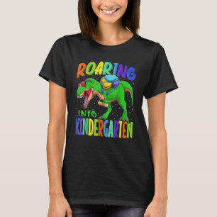Camiseta Viajando por los jardines de infancia, los dinosau