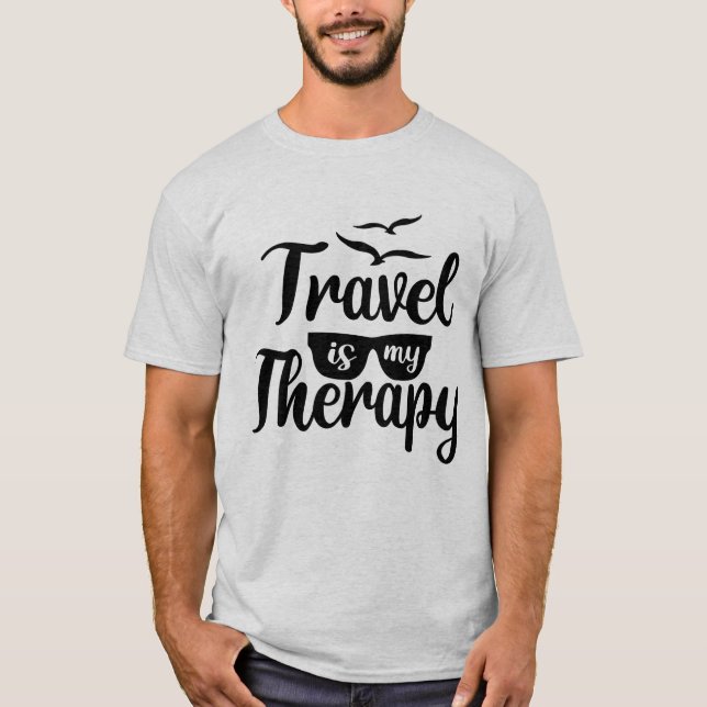 Camiseta Viajar es mi terapia palabra arte (Anverso)