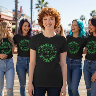 Camiseta Viaje de advertencia sobre el verde en progreso en