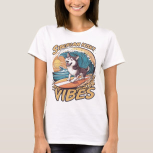 Camiseta Viajero de olas: Perro Husky Siberiano capturando 
