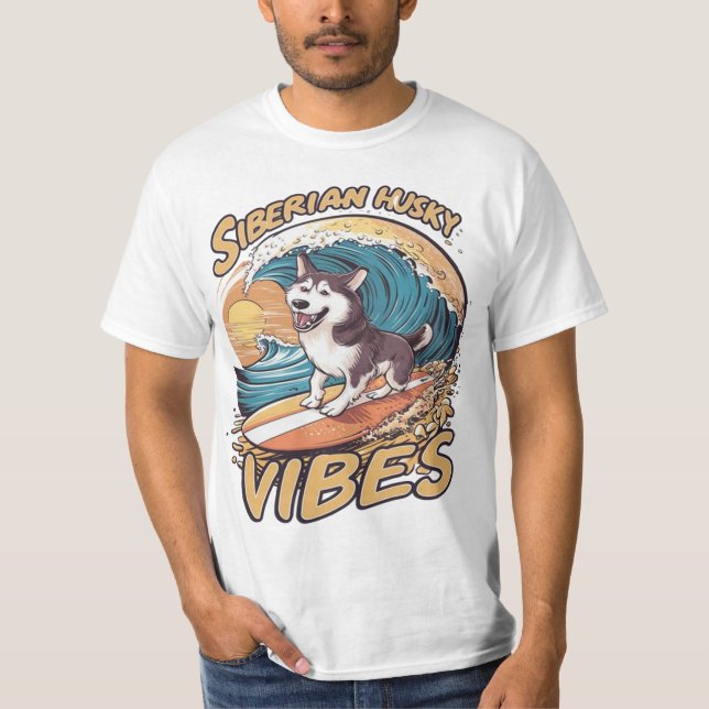 Camiseta Viajero de olas: Perro Husky Siberiano capturando  (Anverso)