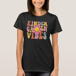 Camiseta Vibes de kindergarten retro saludan a maestra esco