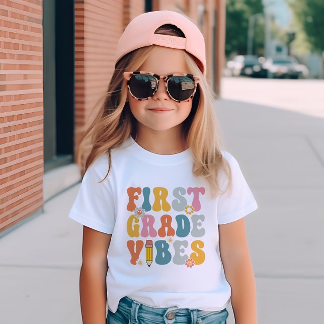 Camiseta Vibes De Primer Grado De Vuelta A La Escuela (Subido por el creador)