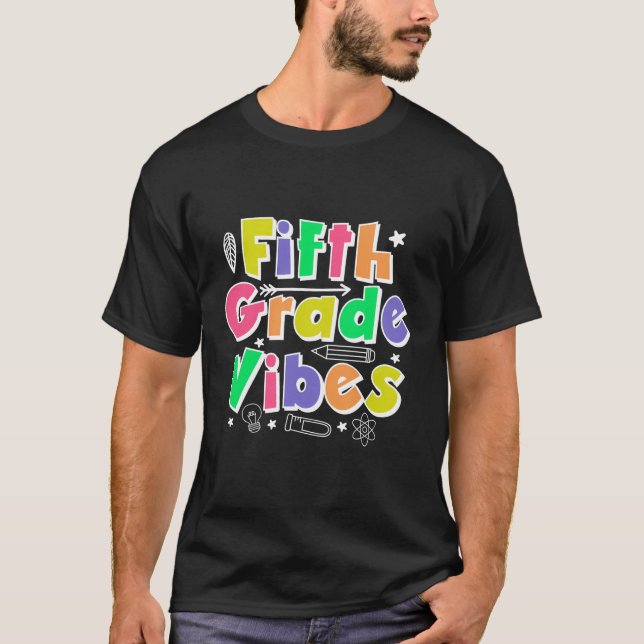 Camiseta Vibes De Quinto Grado De Vuelta A La Escuela De Qu (Anverso)