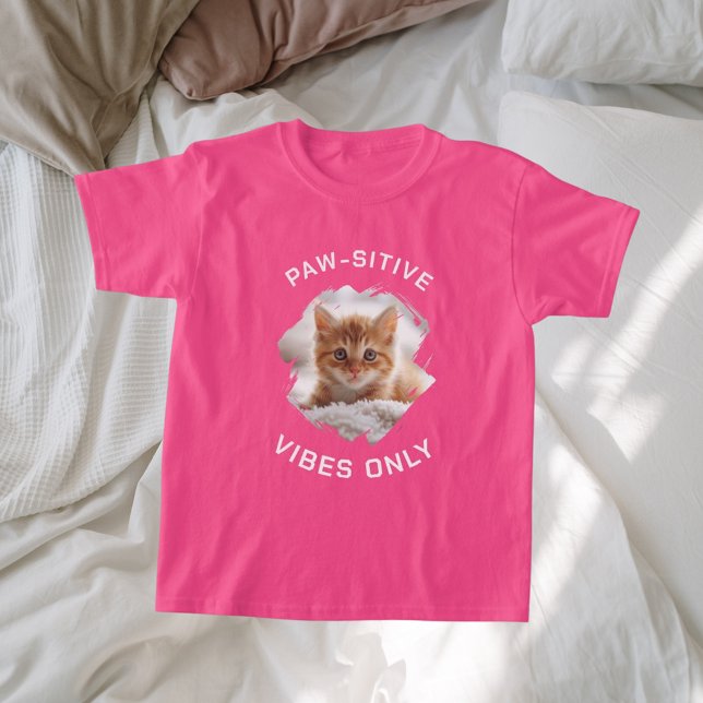 Camiseta Vibes paw-sitive sólo chica de foto de gato rosa (Subido por el creador)