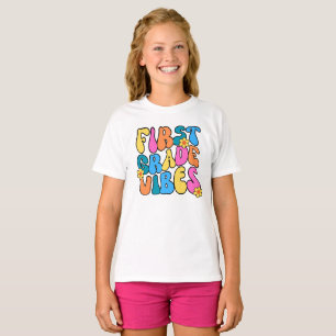 Camiseta Vibraciones Coloridas de Primer Grado Regreso a la