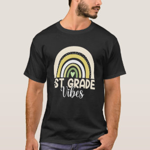 Camiseta Vibraciones de bohemio arcoíris de primer grado 1e