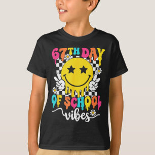 Camiseta Vibraciones del 67º día de escuela Divertido Seis
