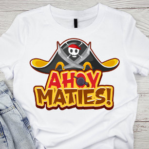 Camiseta Vibrante Gorra del Pirata Negro con "Ahoy Mats" Te