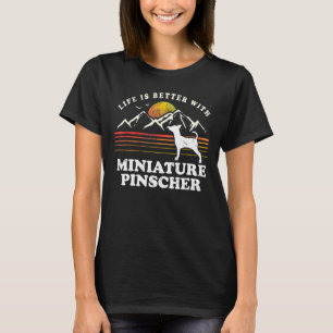 Camiseta Vida Mejor Ministra Pinscher Vintage Dog Mom Dad