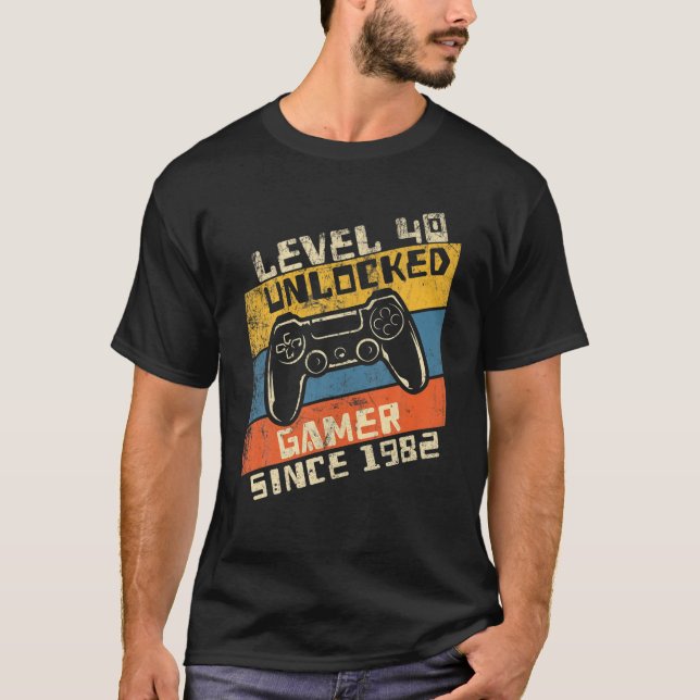 Camiseta Video Gamer 40Th Birthday Level 40 Unlocked 1982 (Anverso)