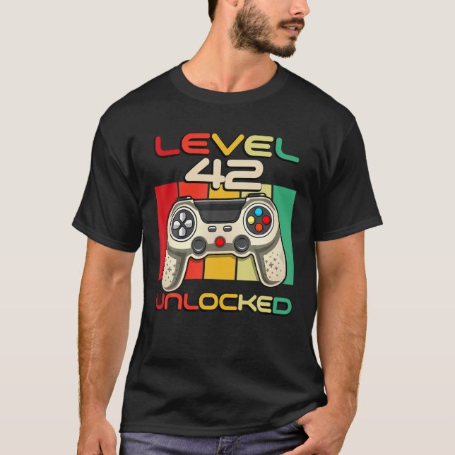 Camiseta Videograbador De Nivel 42 Desbloqueado Nacido En 1 (Anverso)